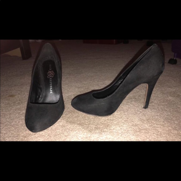 Rock & Republic Shoes - Black Pumps Heels
